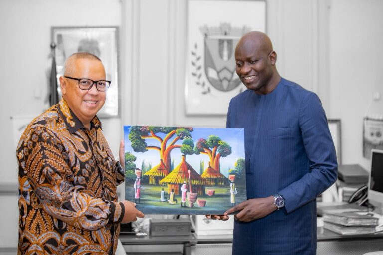 Diplomatie municipale : Vers une alliance inédite entre Dakar et Jakarta